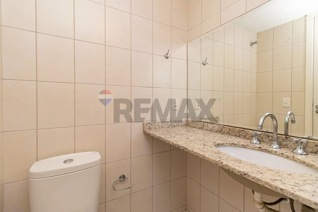 Furnished apartment, 63 m², with wood or laminate floors — photo 14