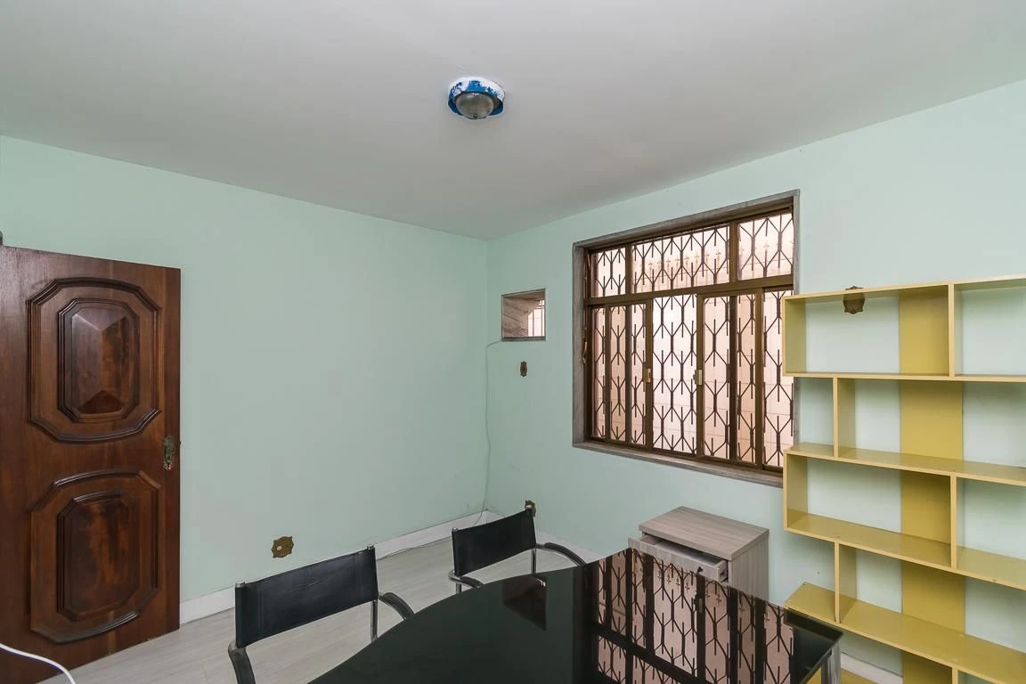 Casa sem mobília com 4 quartos e varanda — photo 27