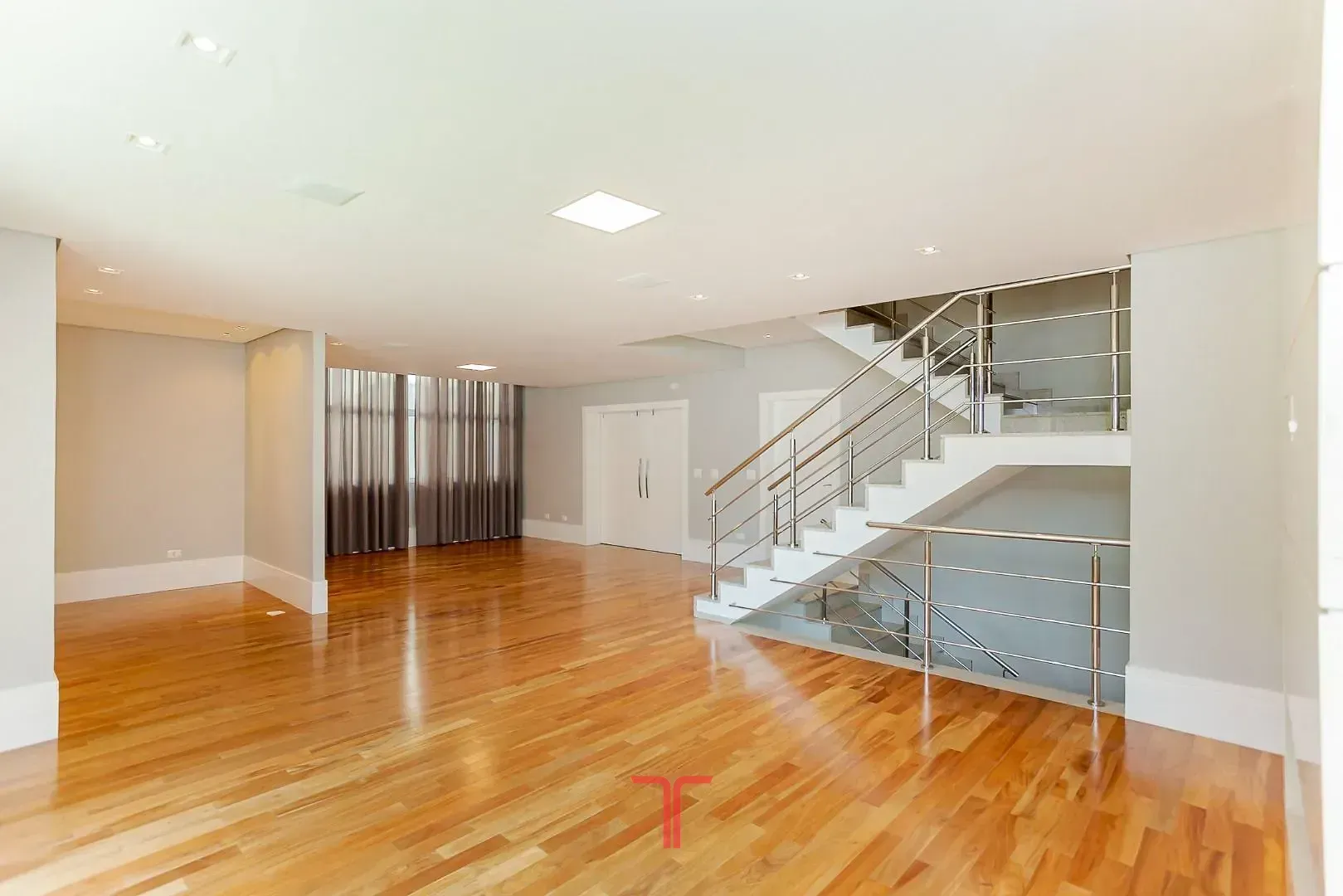 Дом 550 м² с 5 спальнями и приватным садом — photo 152