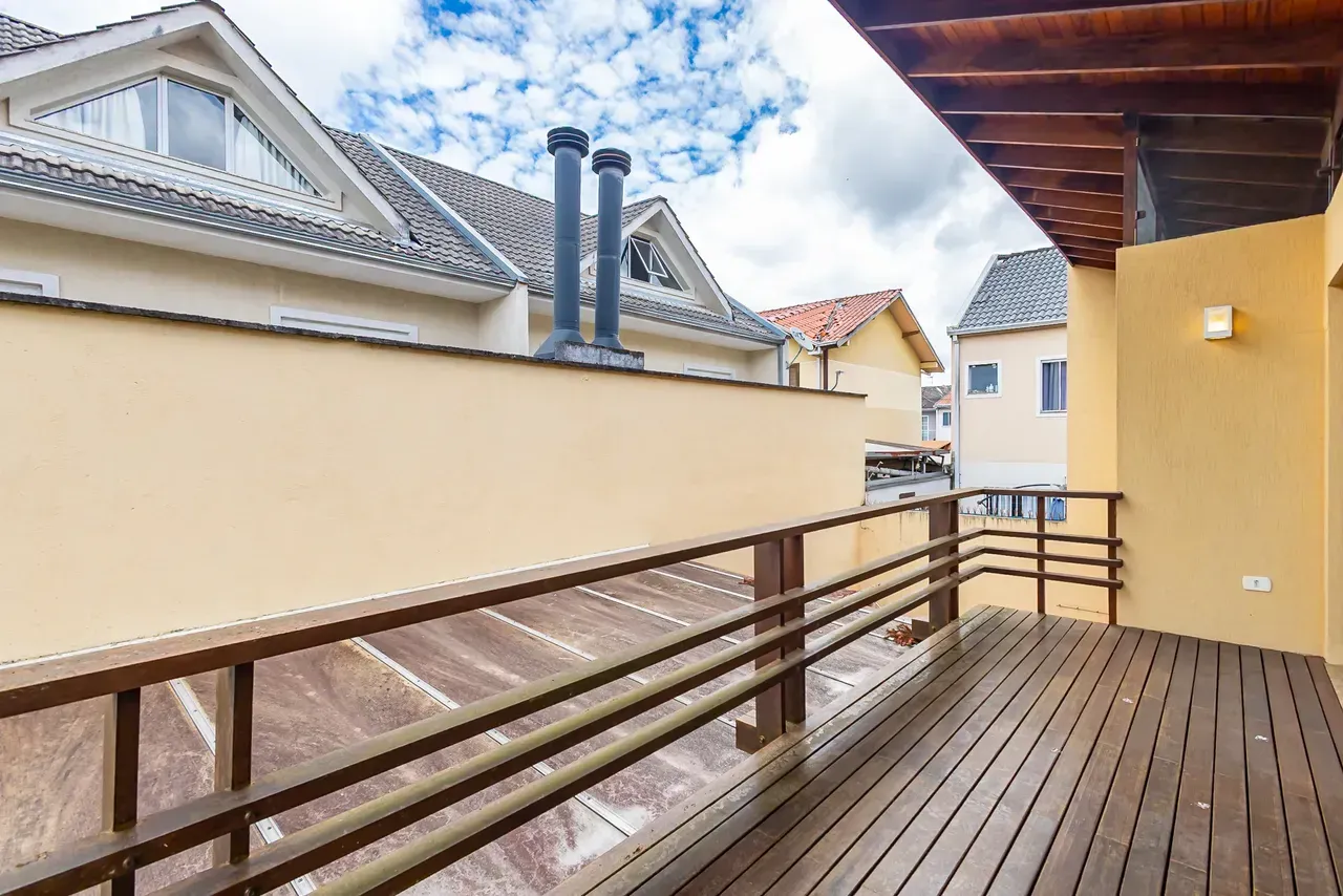 Furnished house with 5 bedrooms and 470 m² — photo 100