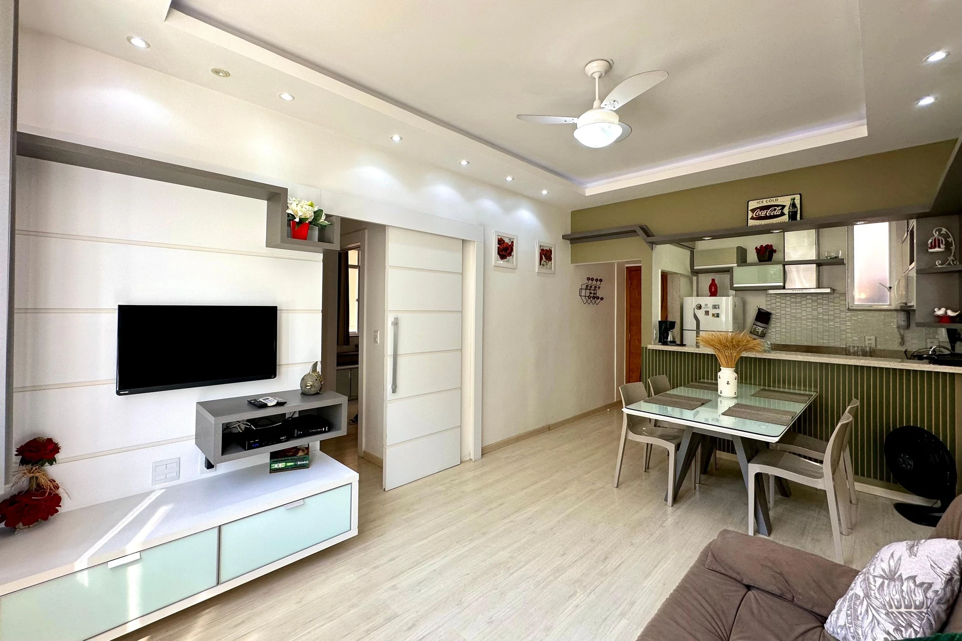 Apartamento mobiliado de 1 quarto com cozinha integrada — photo 15