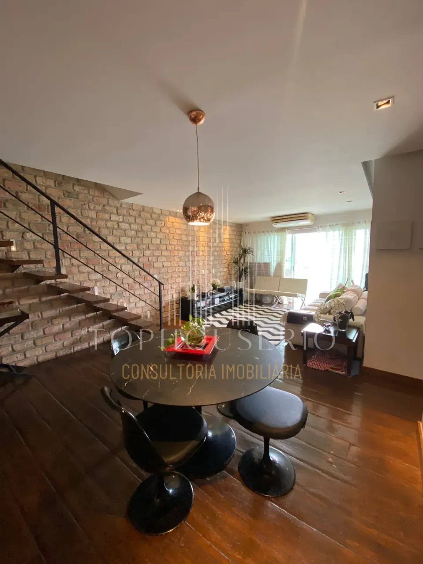 Furnished penthouse with 3 bedrooms and 4 bathrooms — photo 24