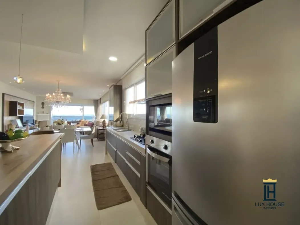 Квартира 215 м² с 3 спальнями и 2 парковками — photo 14