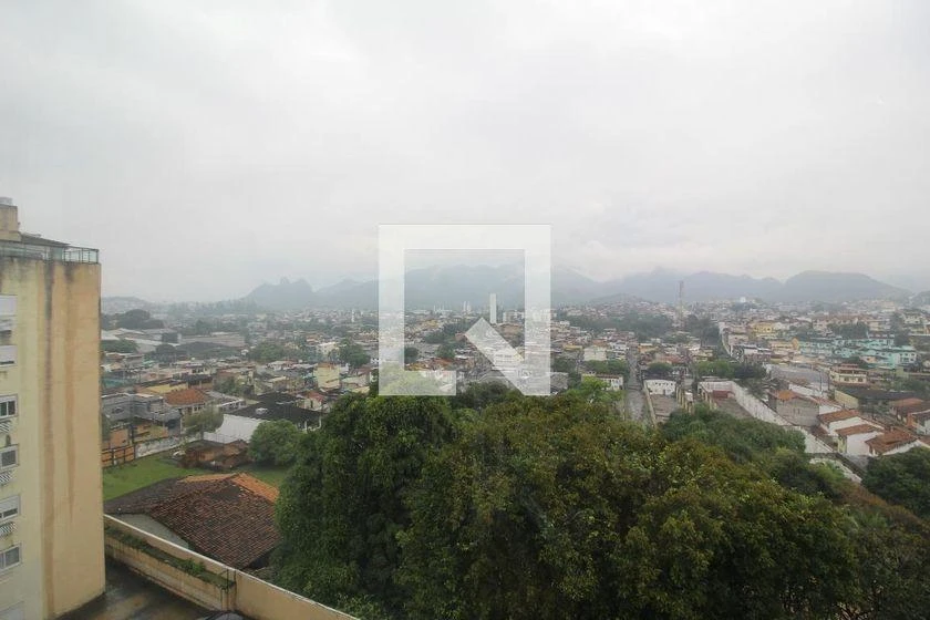Apartamento amueblado de 3 dormitorios con balcón acristalado — photo 11