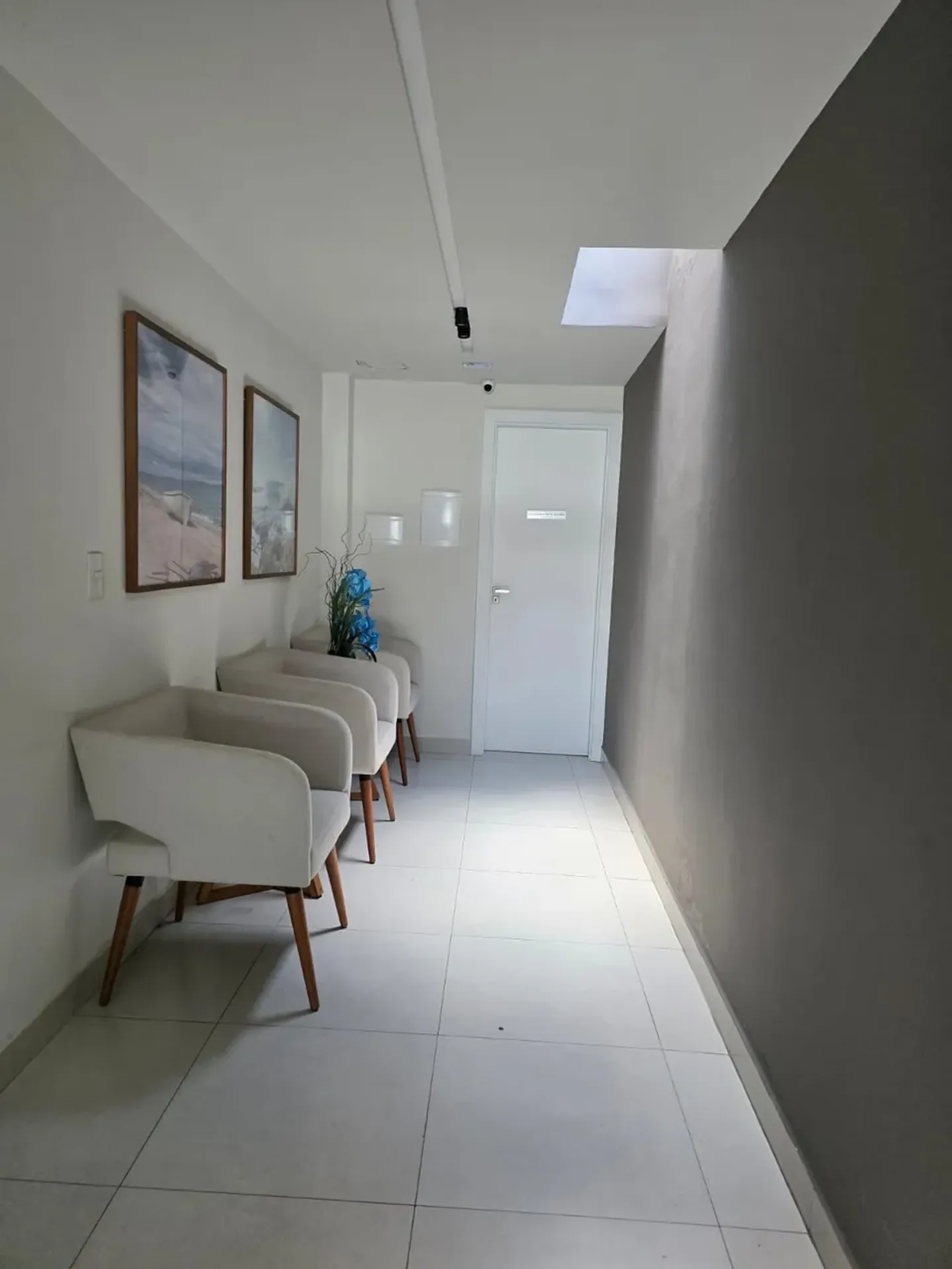 Furnished 110 m² apartment with open-plan kitchen — photo 29