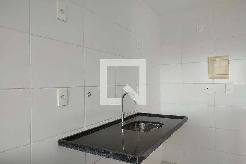 Apartment with an open kitchen and gas stove — photo 14