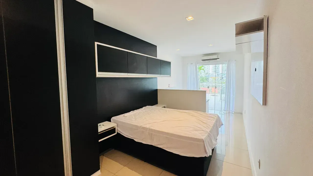 Casa mobiliada com 4 quartos e 5 banheiros, 340 m² — photo 6
