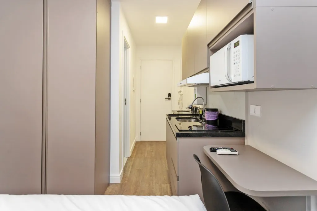Apartamento mobiliado de 1 quarto com área de trabalho — photo 5
