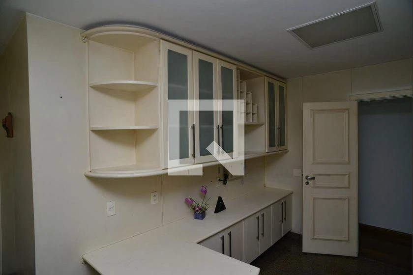 Apartamento de 4 quartos com 215 m² e varanda envidraçada — photo 6
