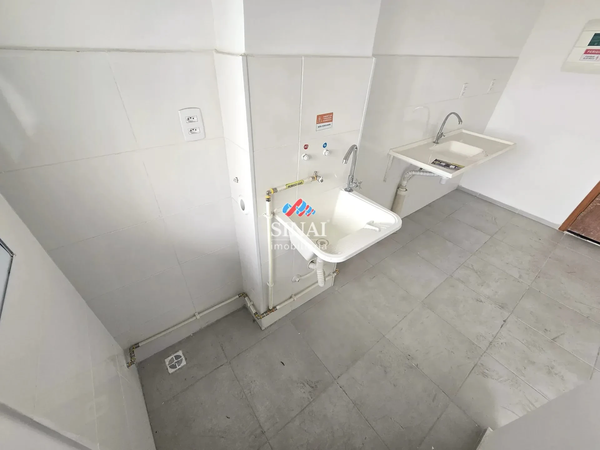 56 m² apartment with 2 bedrooms and a balcony — photo 15