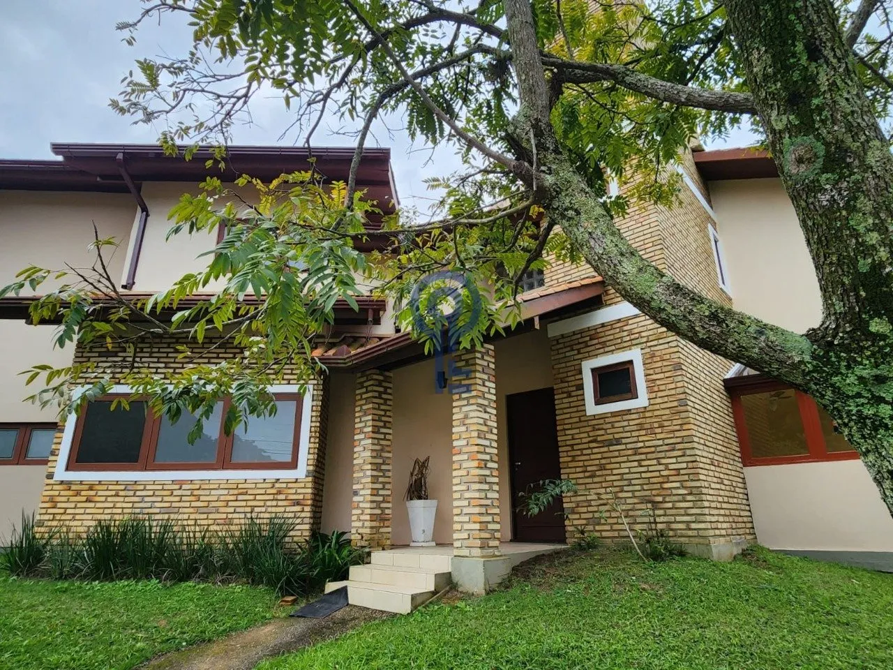 Condo house with 4 bedrooms and a private garden — photo 40