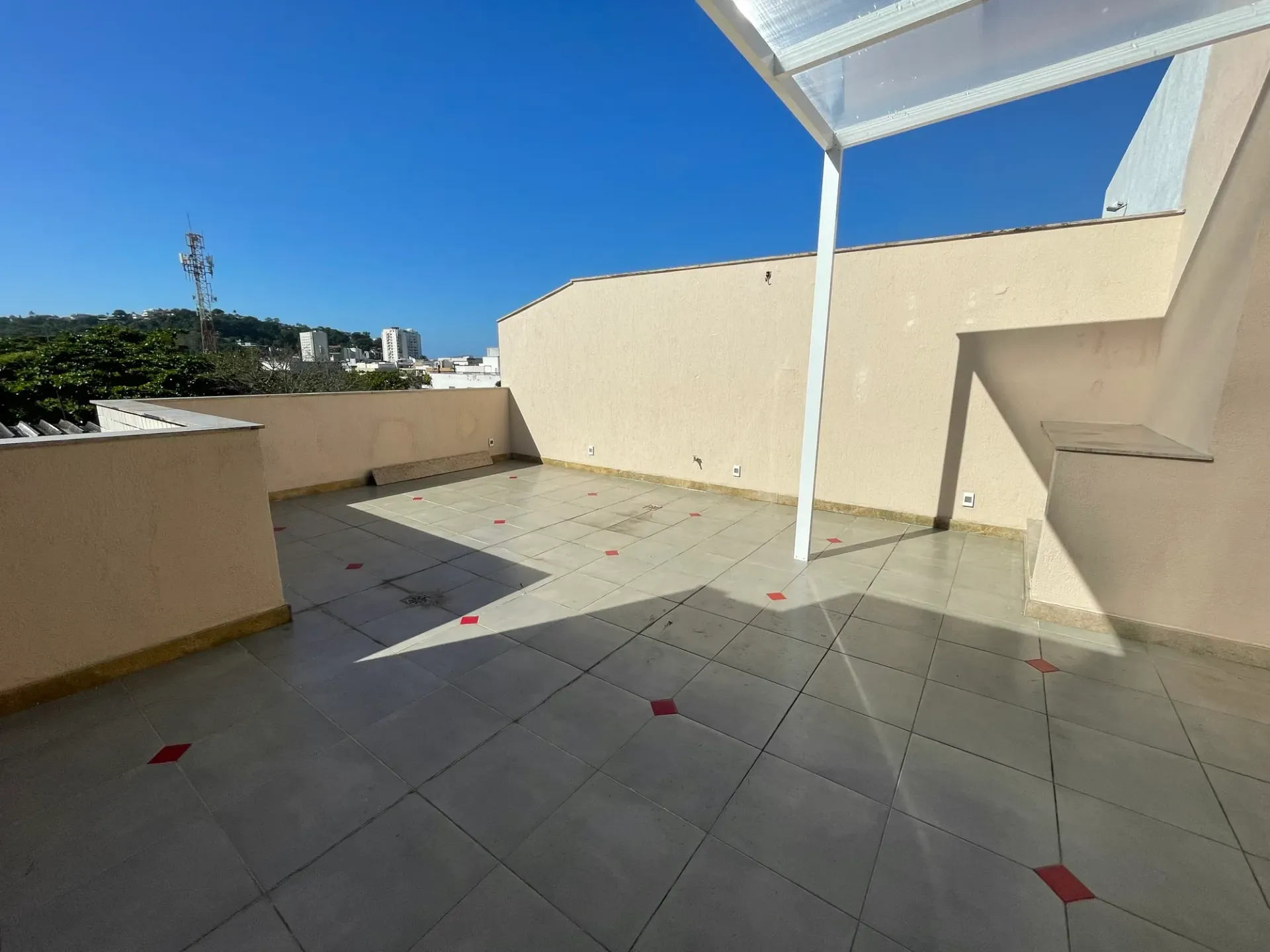 Cobertura com 4 quartos e cozinha com fogão a gás — photo 7