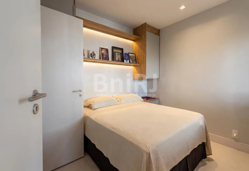 160 m² apartment with 4 bedrooms and 1 bathroom — photo 5