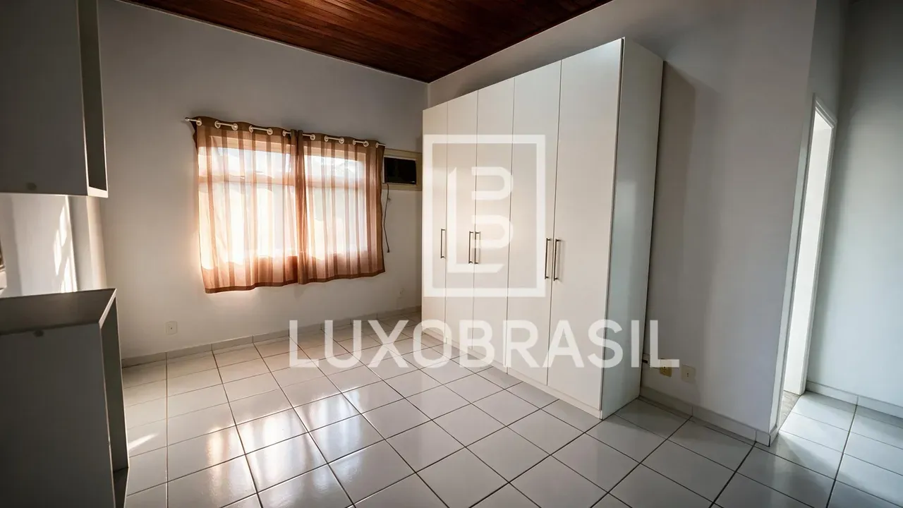 Furnished house with a private pool and 6 bedrooms — photo 22