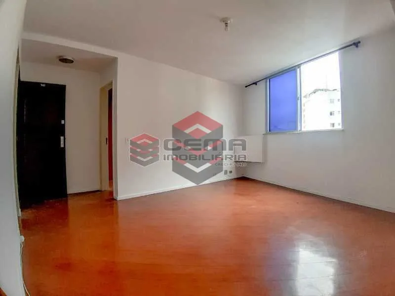 Дерев'яна підлога або ламінат та 1 спальня: квартира 60 м² — photo 5