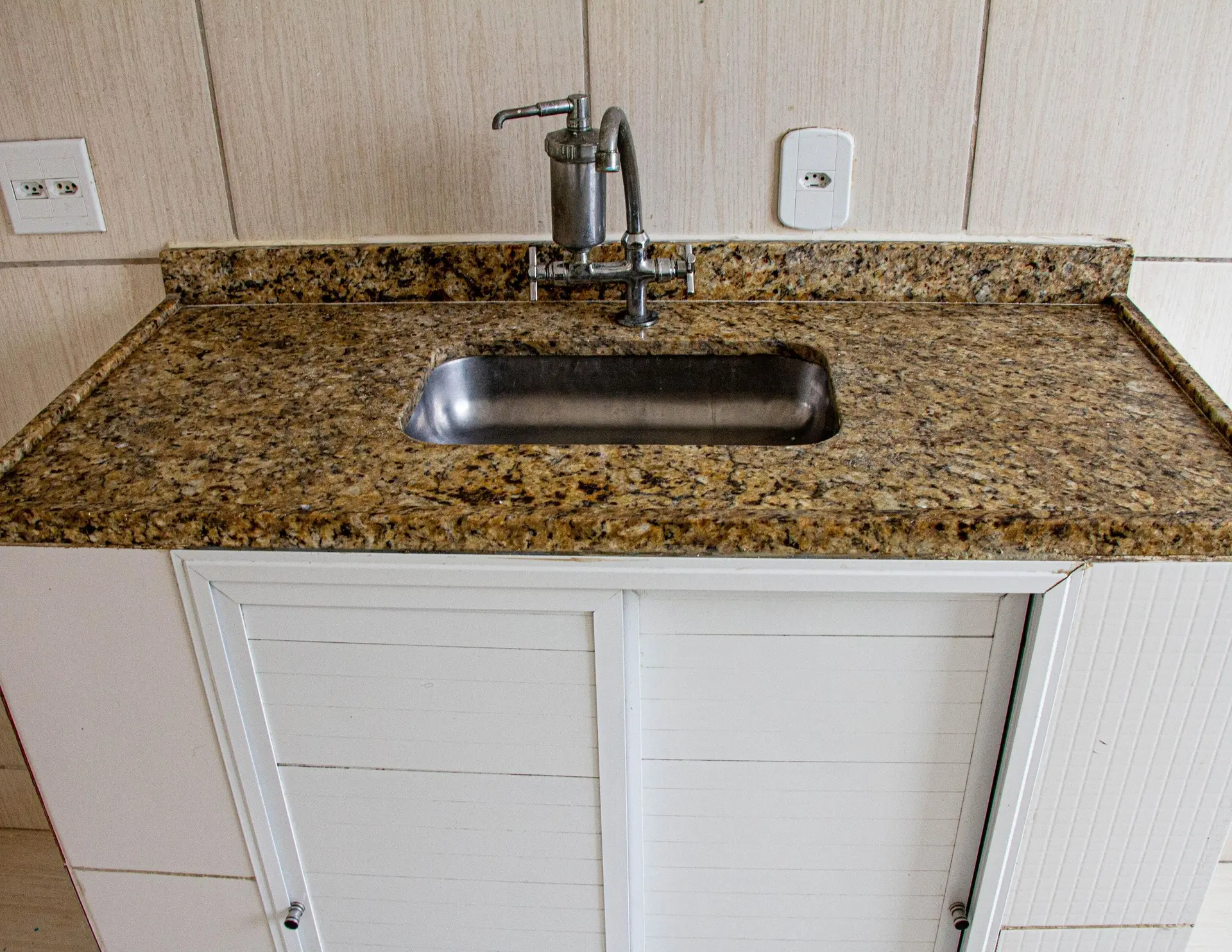 Rental apartment with 2 bedrooms and 1 parking space — photo 17