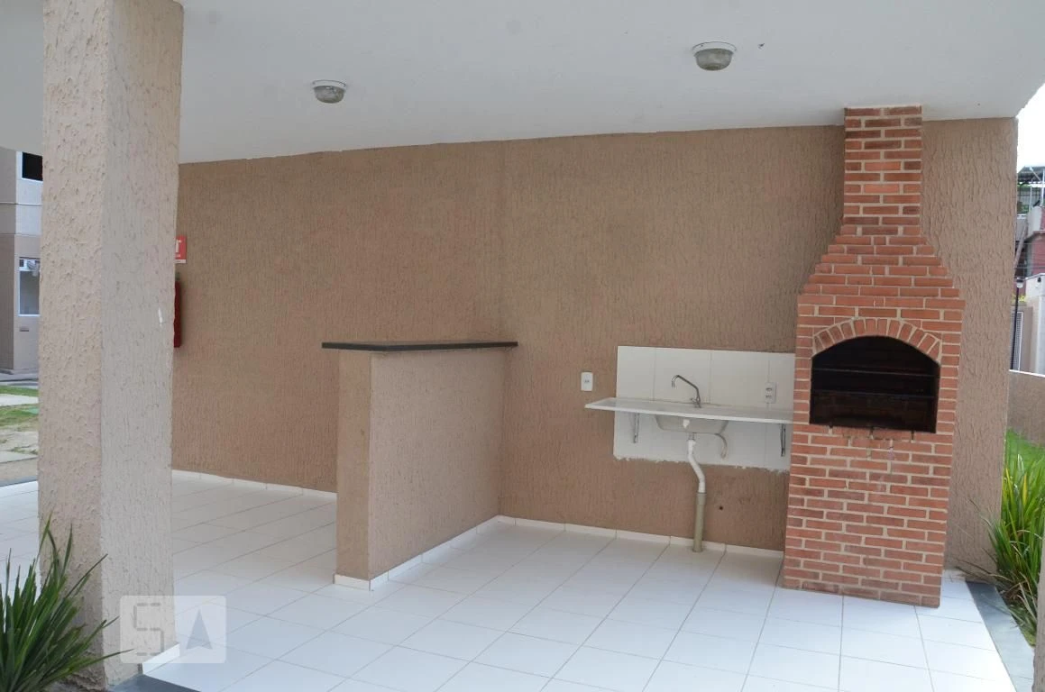 Balcony with a grill in a 2-bedroom apartment, 45 m² — photo 13