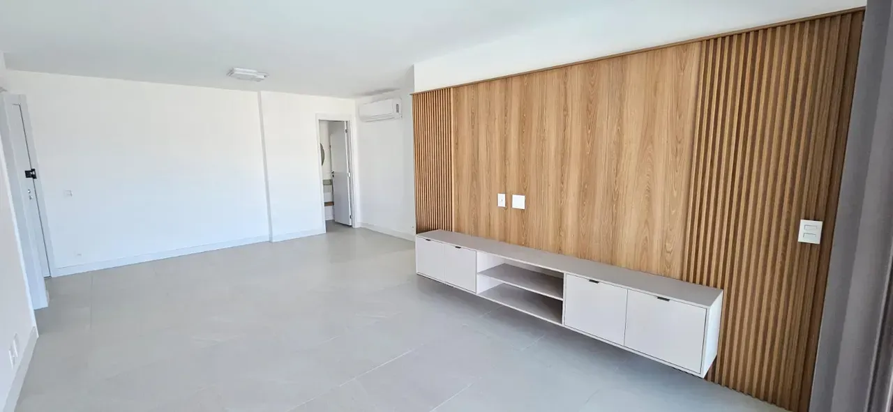 Apartamento de 156 m² com 4 quartos e 5 banheiros — photo 3