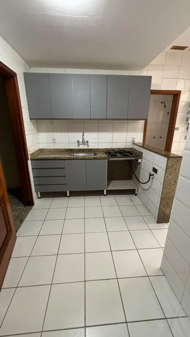 Apartment with 4 bedrooms and 2 bathrooms — photo 2