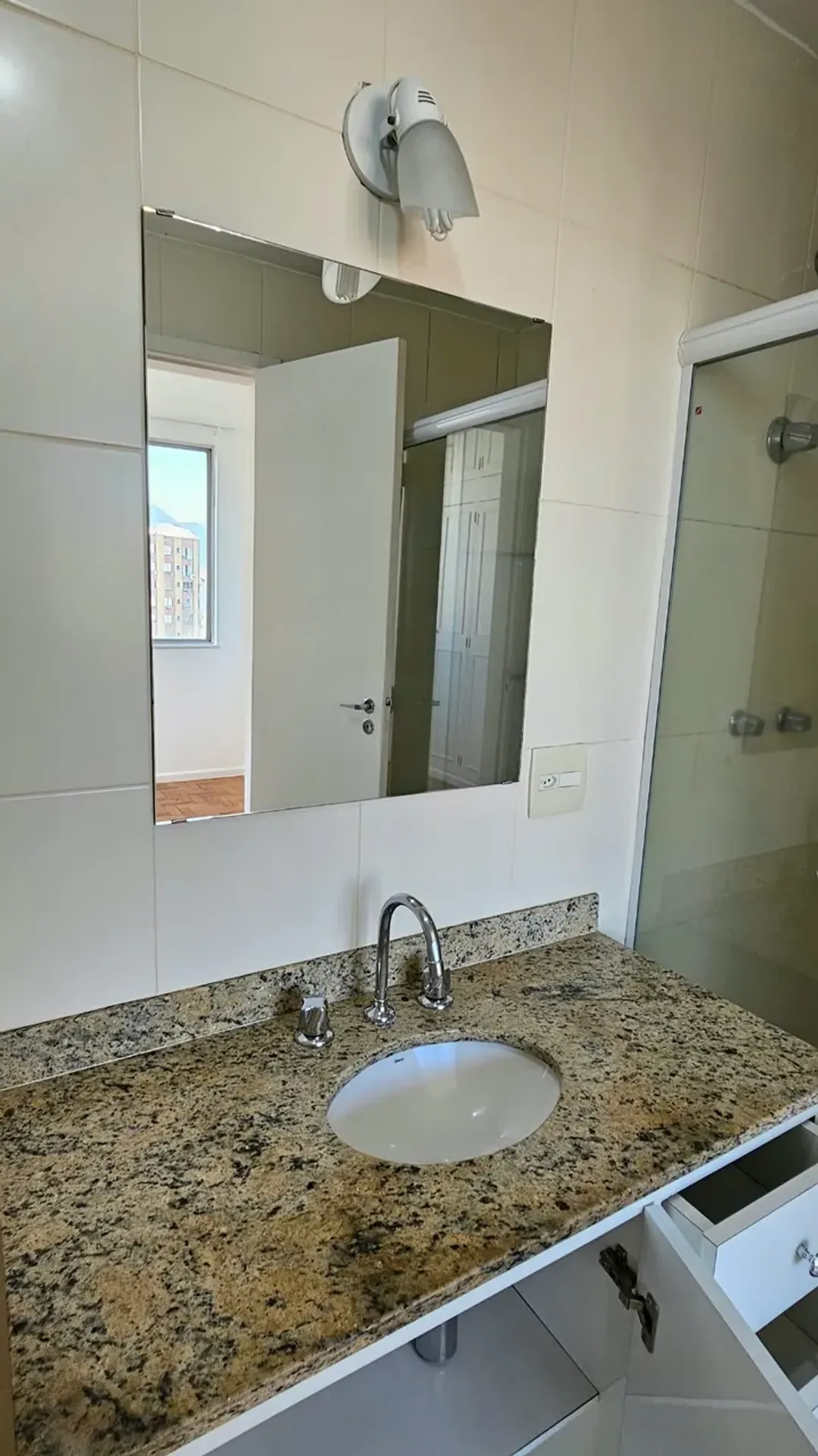Apartamento com piso de madeira ou laminado, Tijuca — photo 7