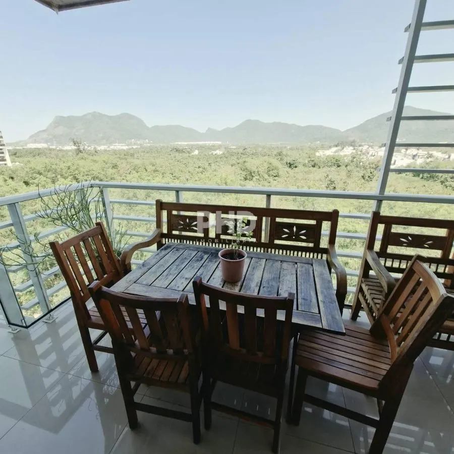 Furnished apartment, 95 m², with floor-to-ceiling windows — photo 15