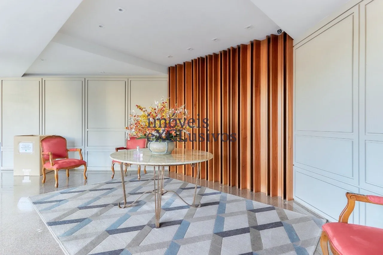 Furnished 4-bedroom apartment with 5 bathrooms — photo 35