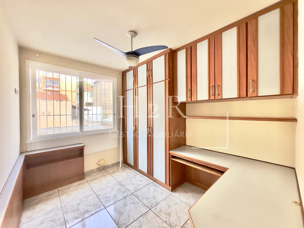 Apartment, 130 m², with a home office — photo 4