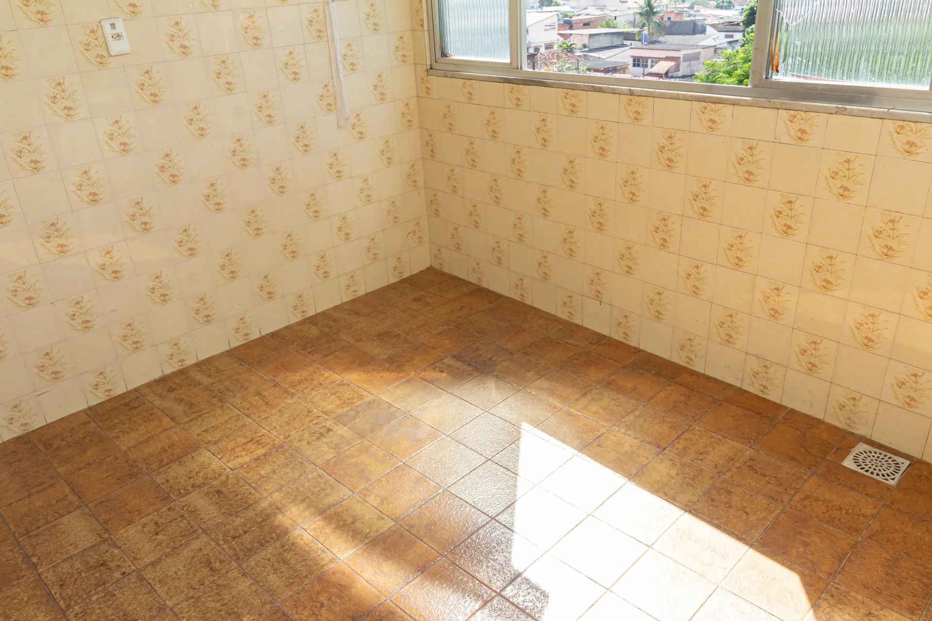 2-bedroom rental apartment with 1 bathroom and parking — photo 5