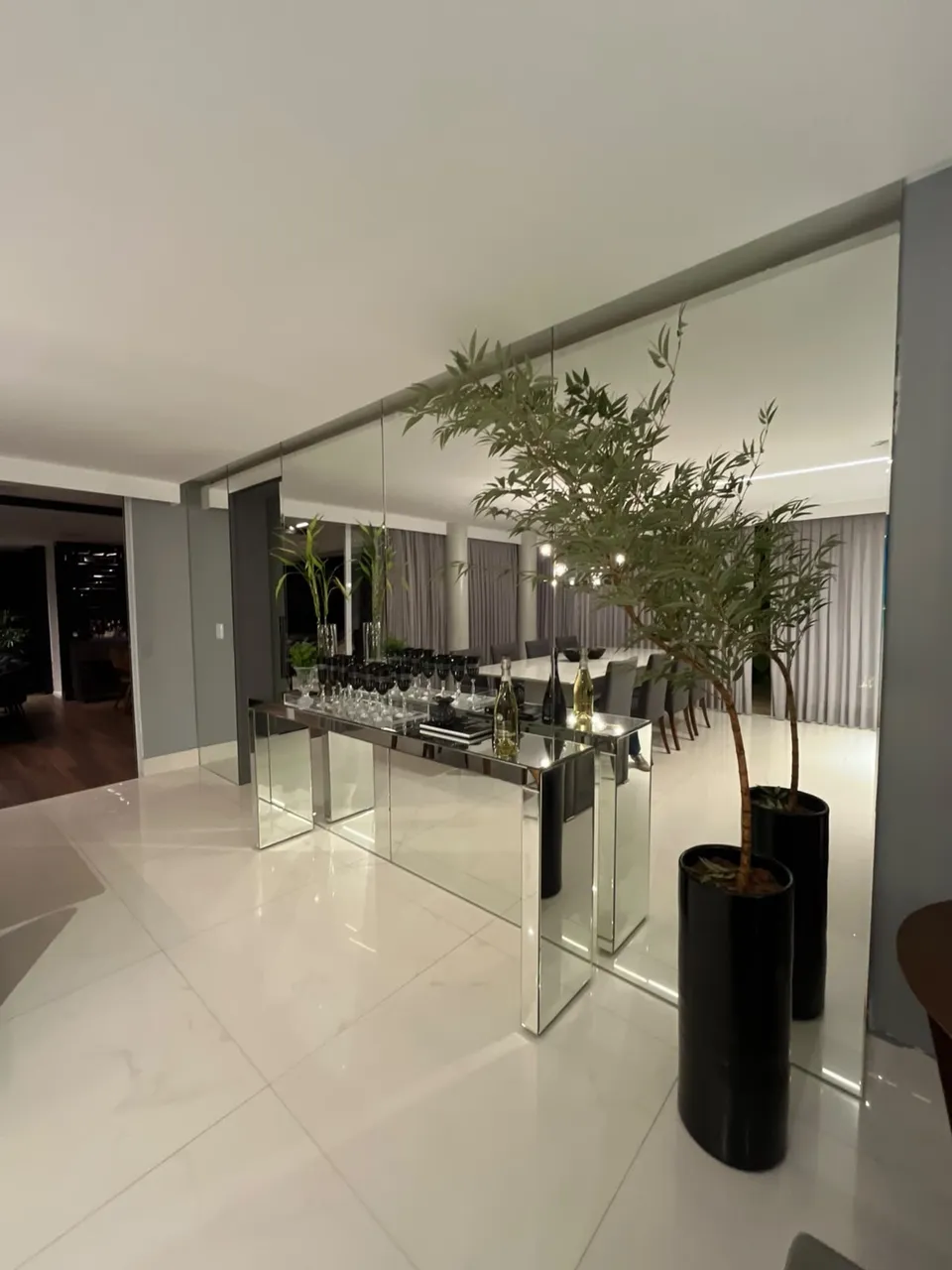 5-bedroom house with a walk-in closet in João Pessoa — photo 23