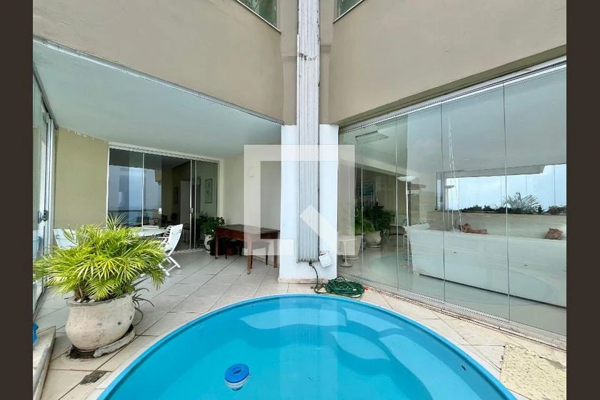 Apartment, 450 m², with a glass-enclosed balcony — photo 3