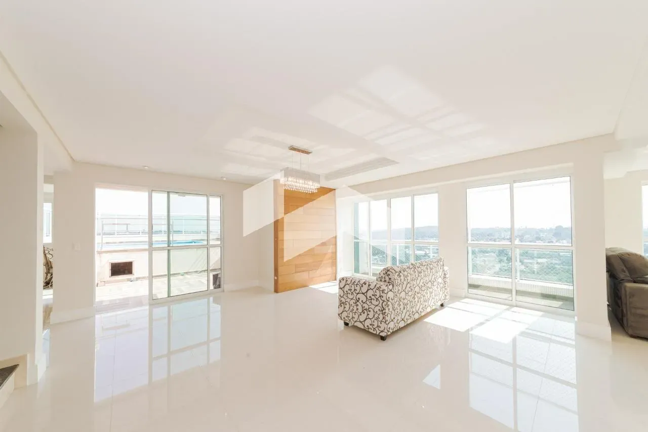 4-bedroom apartment with 6 bathrooms and 3 parking spots — photo 2