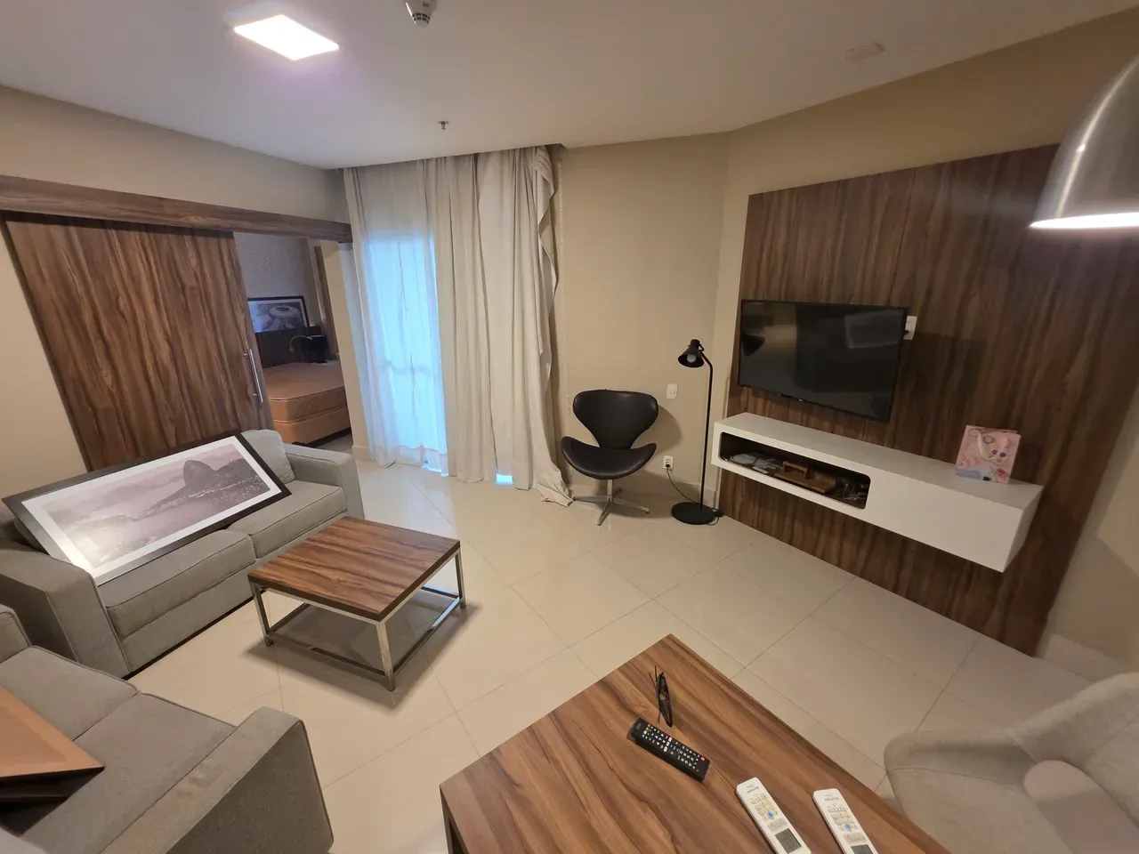 Apartamento amueblado de 1 dormitorio con 76 m² y balcón — photo 3
