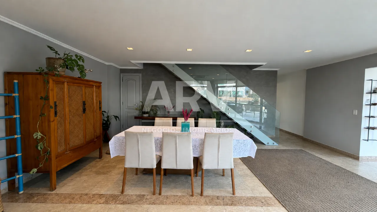 Apartamento mobiliado com 4 quartos e 5 banheiros — photo 7