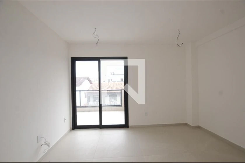 Apartamento de 3 quartos em condomínio com piscina — photo 18