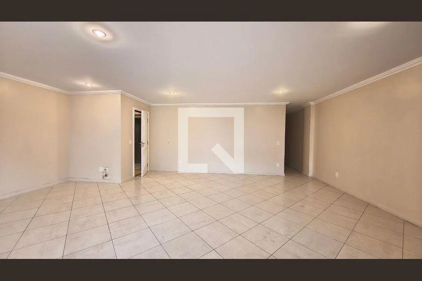 Apartamento com 3 suítes, varanda e 193 m² — photo 23