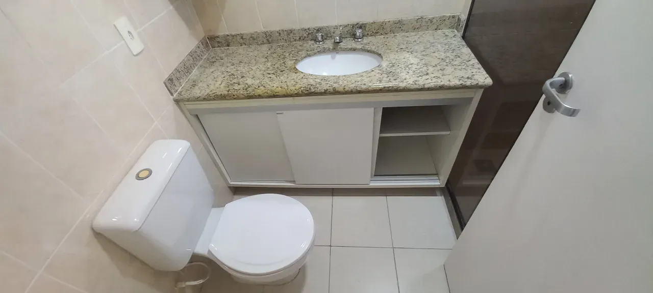 Unfurnished house with a closed kitchen and gas stove — photo 10