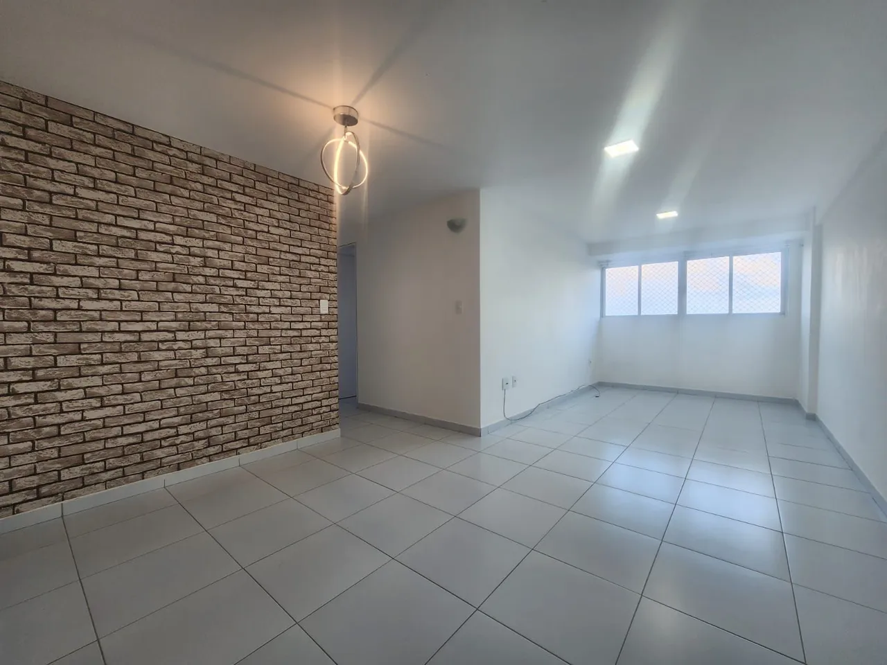 Apartamento con 3 dormitorios, 2 baños y 2 plazas