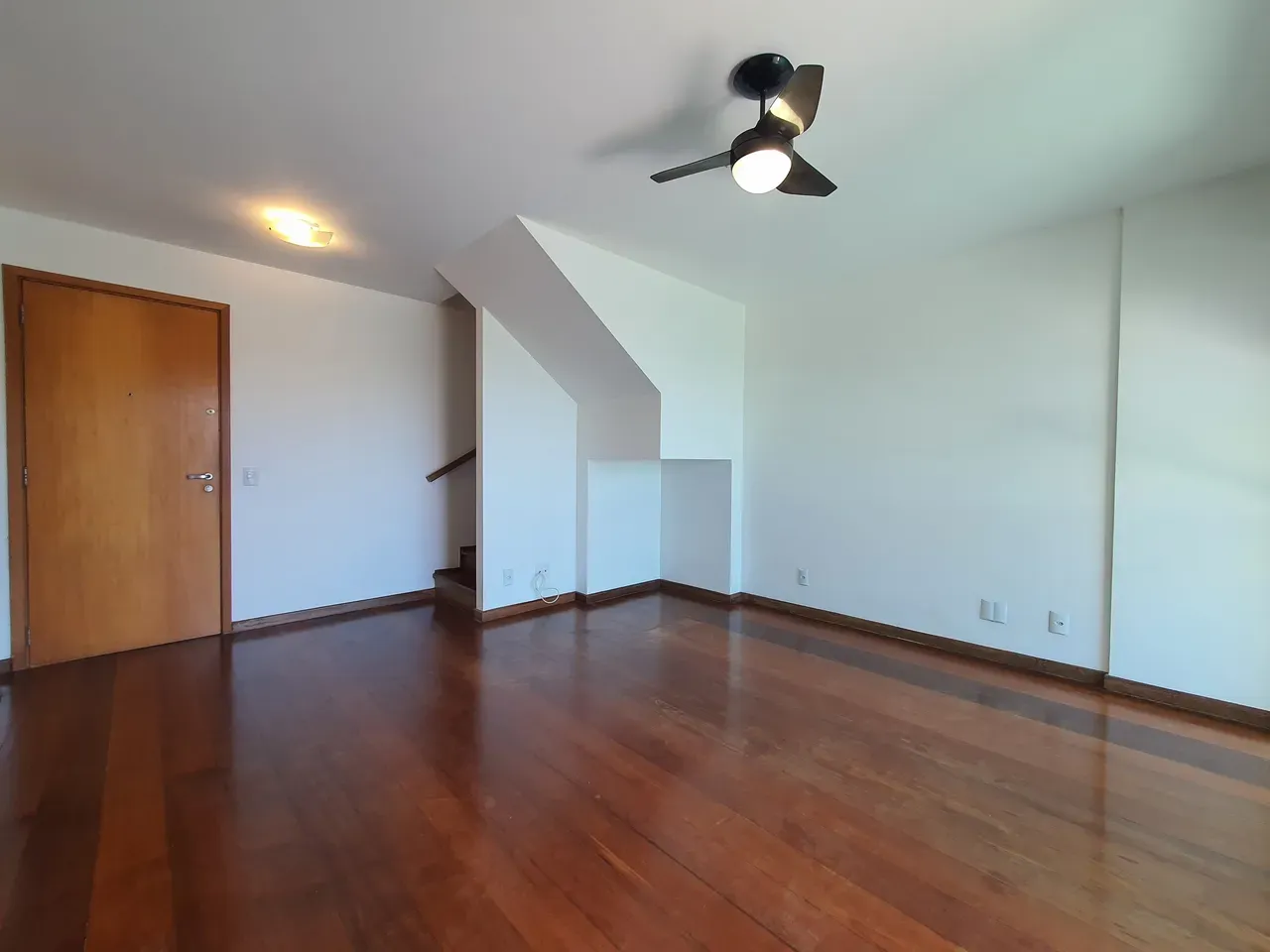Park view in a 2-bedroom apartment, 90 m² — photo 20