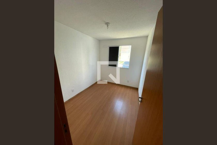 Квартира с 2 спальнями, 1 ванной и 45 м²
