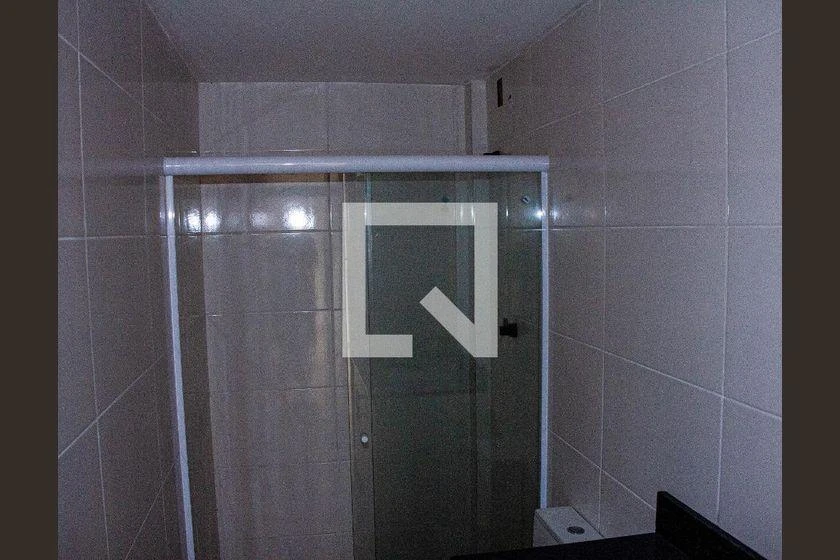 2-bedroom apartment with 53 m² and a glass shower — photo 18
