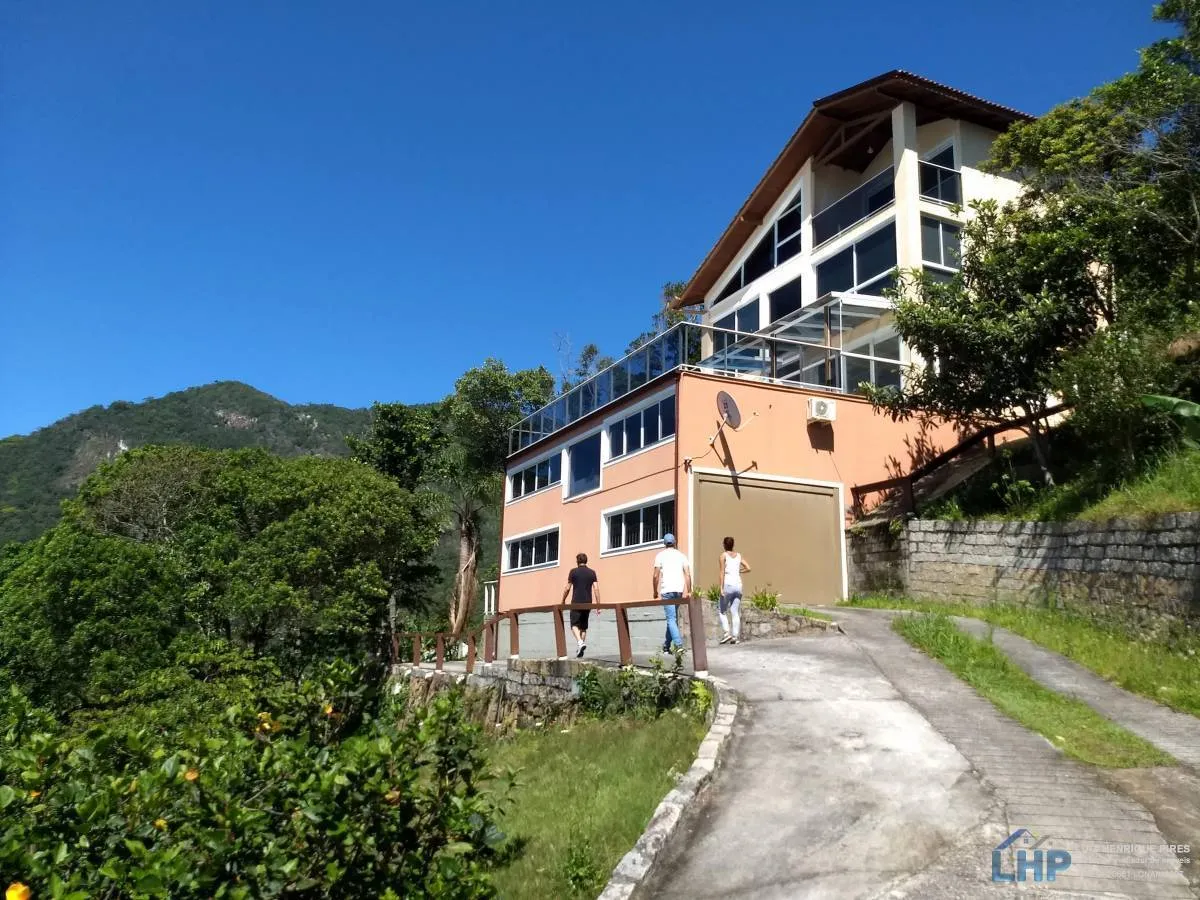 5-bedroom house with a water view in Florianópolis — photo 14
