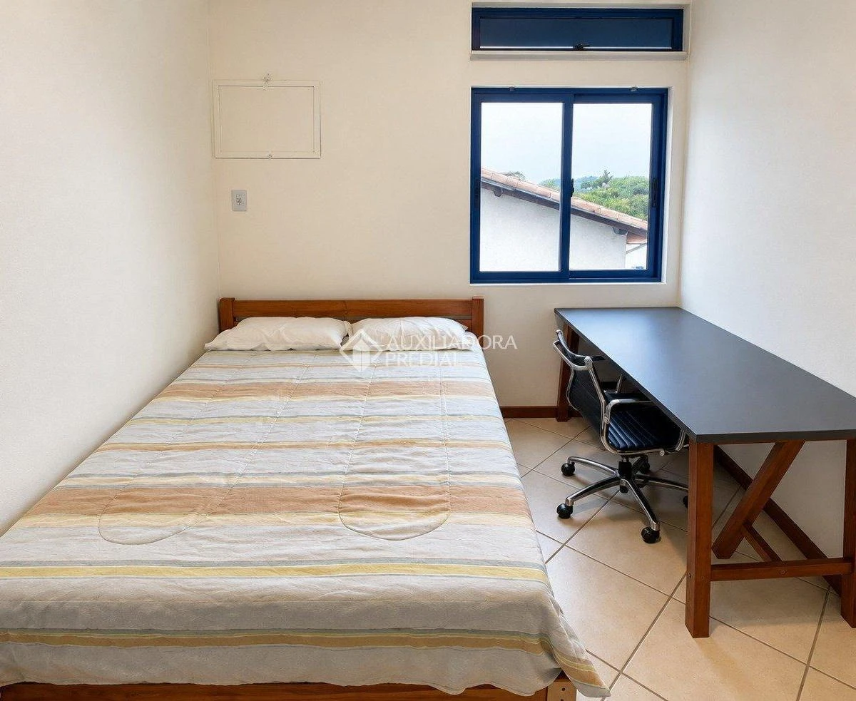 2-bedroom apartment with a washing machine in Florianópolis — photo 6