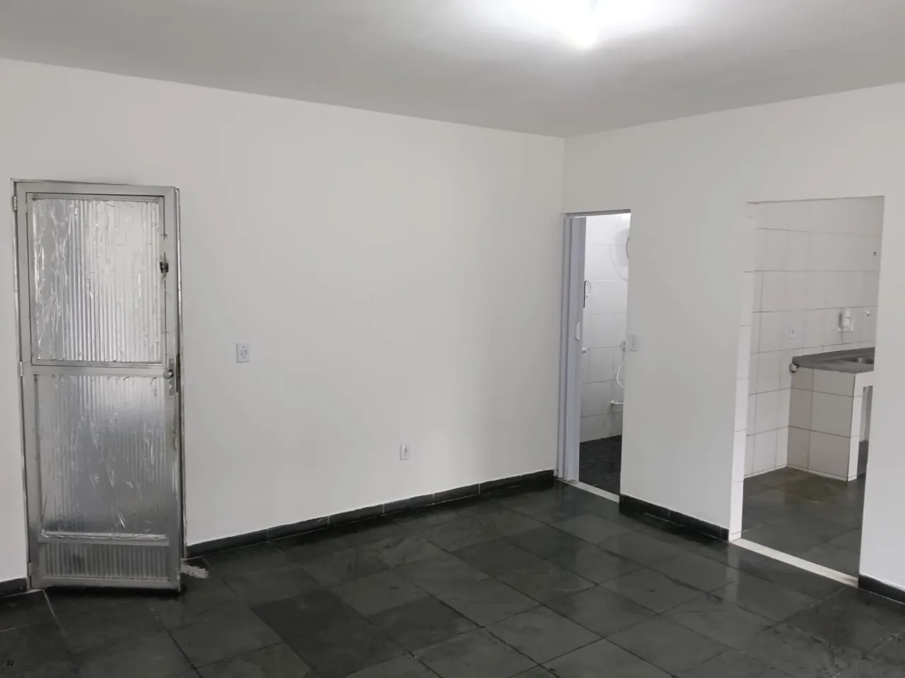 Apartamento de 1 quarto com chuveiro elétrico e 50 m² — photo 6