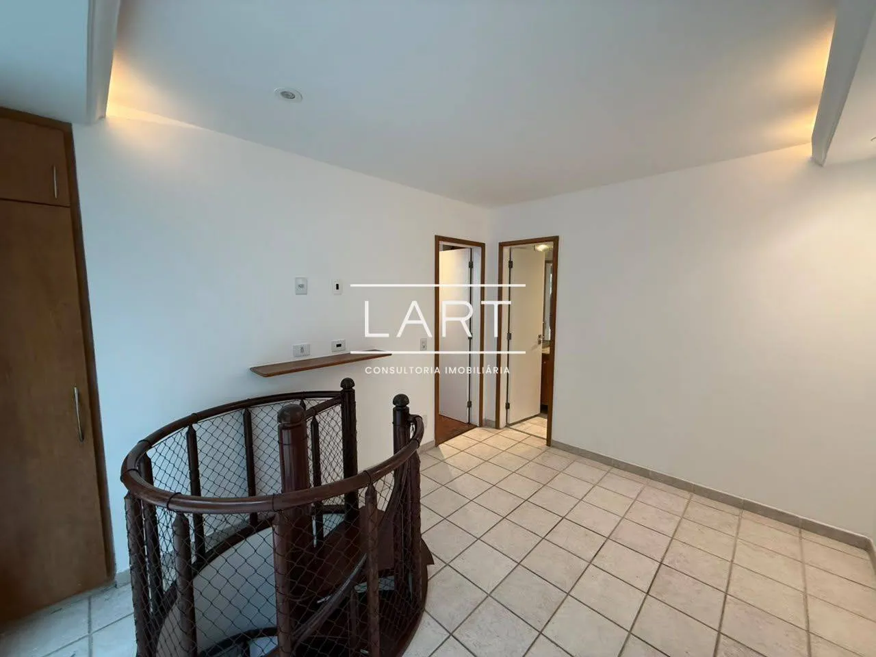 Apartamento de 3 quartos em condomínio com piscina — photo 25