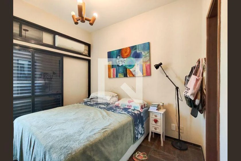 Glass-enclosed balcony in a 3-bedroom apartment, 107 m² — photo 23
