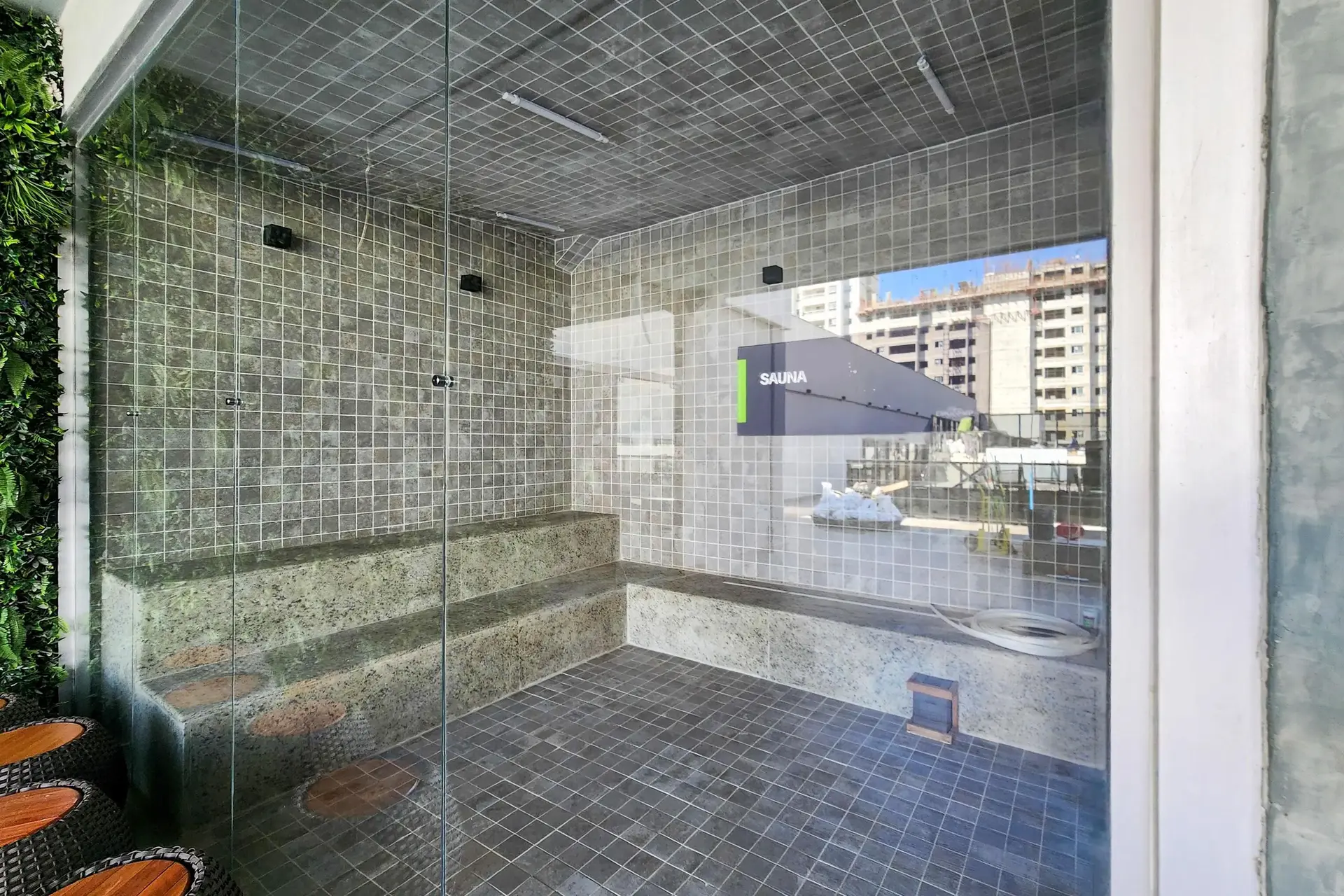 3-bedroom apartment in a building with a sauna — photo 12