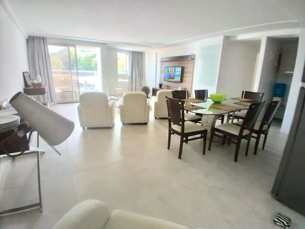 Furnished 90 m² apartment with 2 bedrooms and suite