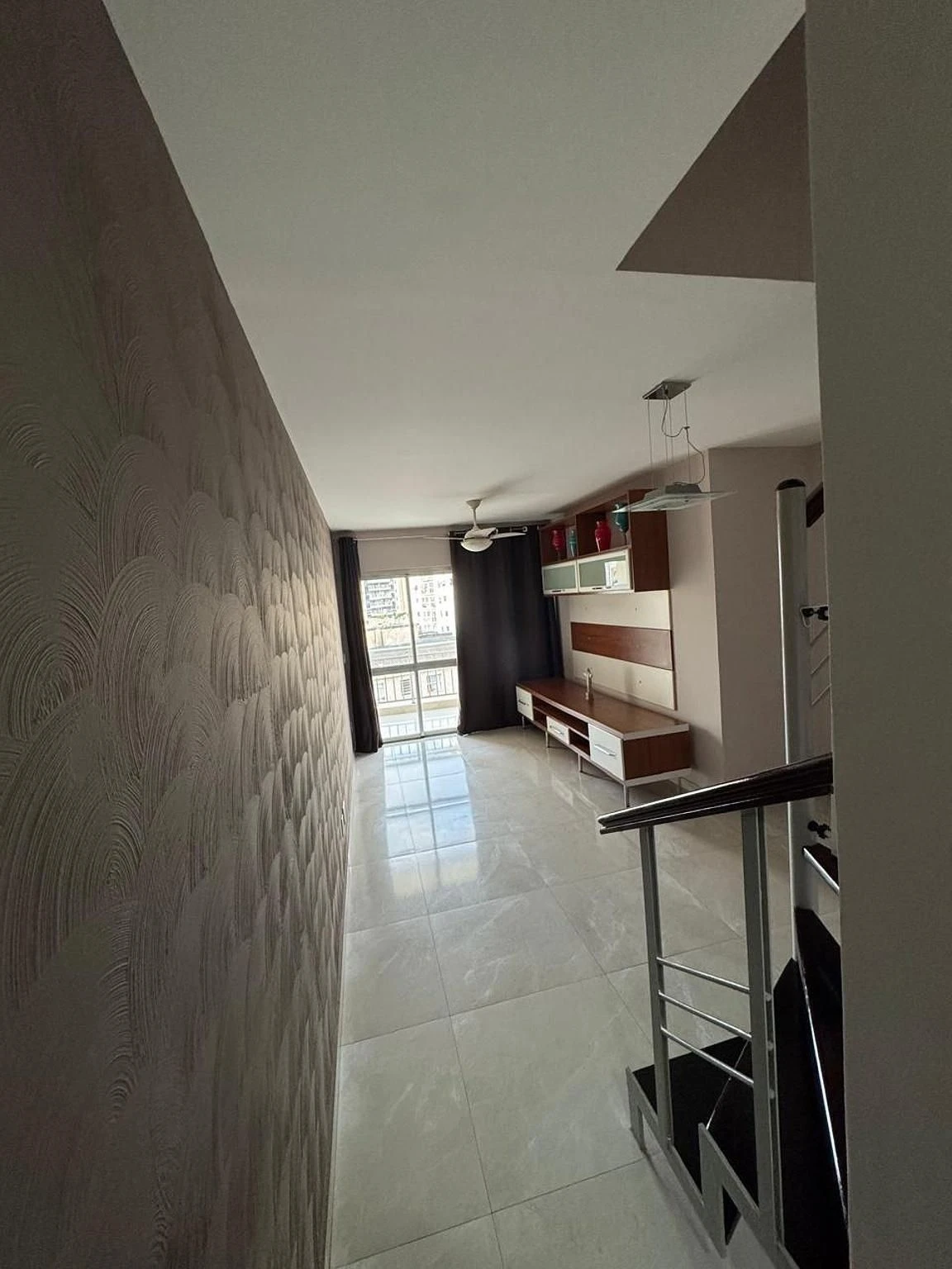 Apartment with 3 bedrooms and 4 bathrooms, balcony sink — photo 7