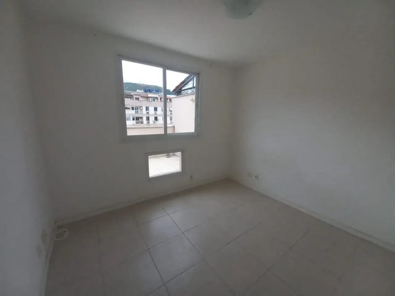 3-bedroom 3-bath apartment with 1 parking space — photo 7