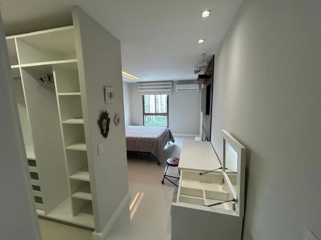 179 m² furnished apartment with 3 en-suites and 4 baths — photo 21